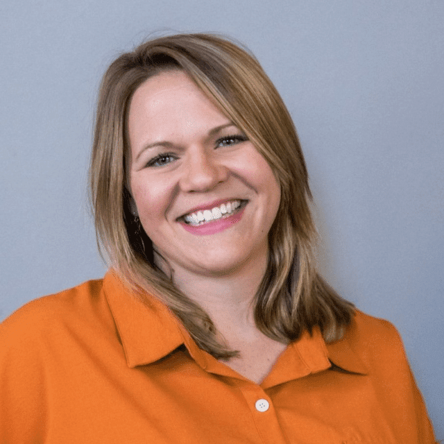 Lyndsey Forsyth Headshot